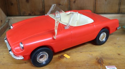 Lot 1639 - Sindy boxed open top 2 seater roadster, in red