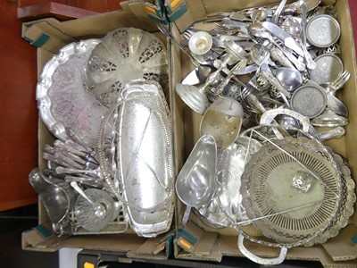 Lot 271 - A collection of silver plated wares to inlcude...