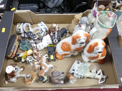 Lot 613 - A collection of ceramics, to include a pair of...