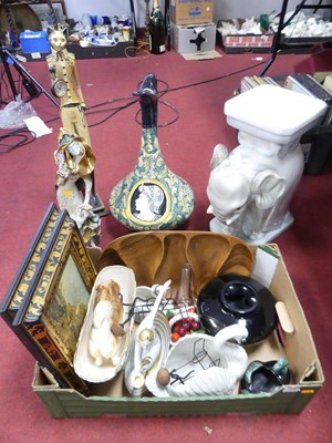 Lot 625 - A collection of miscellaneous items, to...