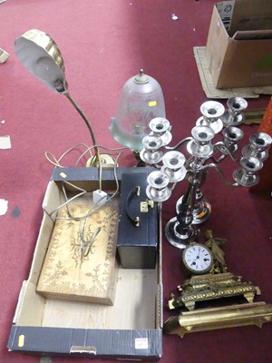 Lot 647 - A collection of items to include a pair of...