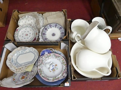 Lot 682 - A collection of ceramics, to include transfer...
