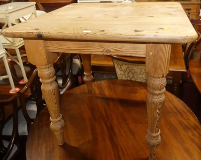 Lot 1419 - A contemporary pine round cornered square...