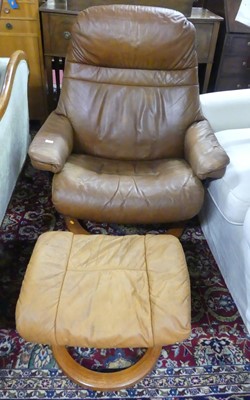 Lot 1425 - A contemporary Stressless formed laminate and...