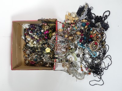 Lot 423 - A collection of costume jewellery, mainly bead...