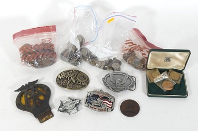 Lot 430 - A collection of items to include an AA car...