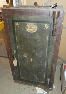 Lot 1491 - A large early 20th century cast iron Ratner of...