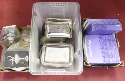 Lot 205 - Mixed lot to include assorted plated wares...