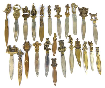 Lot A collection of Victorian and later figural...
