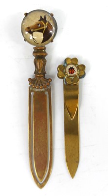 Lot A Victorian Essex Crystal horse head topped...