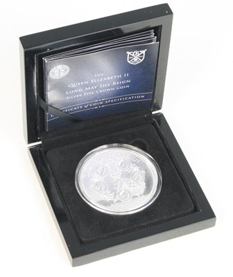 Lot 2074 - The Bradford Exchange, 2018 The Queen...