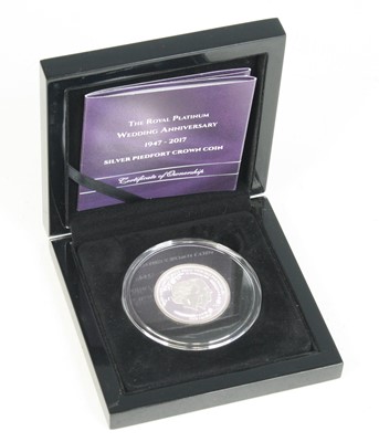 Lot 2077 - The Bradford Exchange, The Royal Platinum...