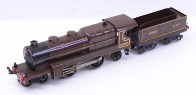 Lot 122 - 1930-34 Hornby 0 gauge No.3C clockwork Riviera...