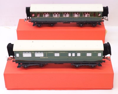 Lot 366 - Two Middleton 0-gauge bogie coaches Southern,...