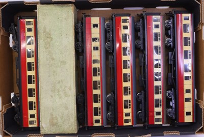 Lot 243 - Six Bassett Lowke 0 gauge BR MK1 coaches, to...