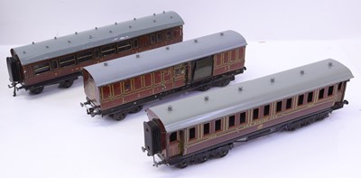 Lot 235 - Three Bassett Lowke 0 gauge coaches, to...