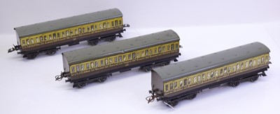 Lot 152 - Three 1935-41 Hornby 0-gauge No.2 Passenger...