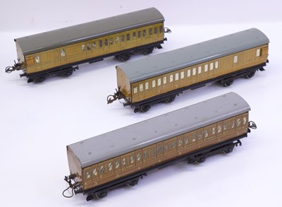 Lot 154 - Three Hornby 0 gauge No.2 LNER passenger...