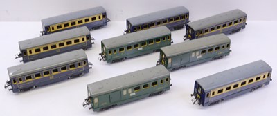 Lot 200 - Nine French Hornby 0-gauge bogie coaches,...
