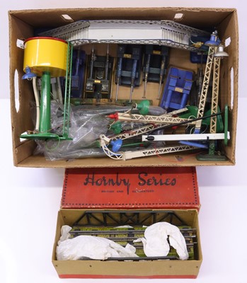 Lot 215 - One tray containing various Hornby 0 gauge...