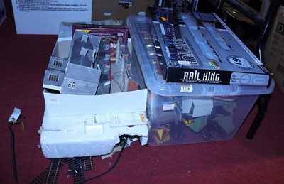 Lot 1528 - A quantity of 00 gauge railways