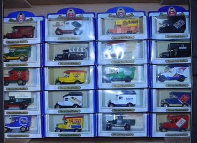 Lot 1547 - 2 trays of mixed playworn and boxed diecast to...