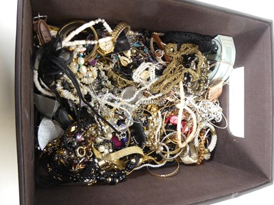 Lot 315 - A large collection of mainly modern costume...