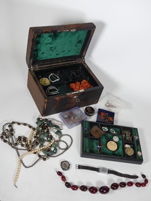 Lot 387 - A Victorian leather-clad jewellery case, with...