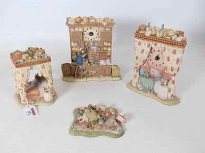 Lot 457 - A collection of Brambly Hedge Border Fine Arts...