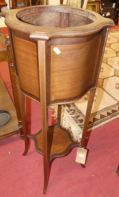 Lot 1407 - An Edwardian mahogany and chequer strung...