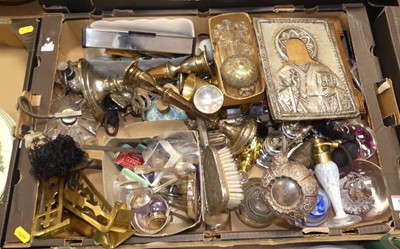 Lot 503 - A collection of metalware, to include a...