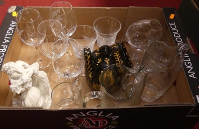 Lot 529 - A collection of items, to include a studio...