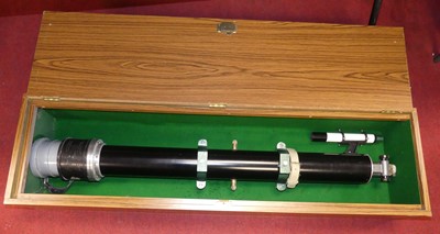Lot 538 - A mid-20th century 100mm refractor telescope,...