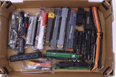 Lot 879 - One tray of various HO scale American Outline...
