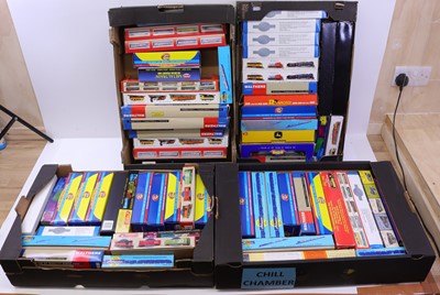 Lot 939 - 4 trays of mixed HO American Outline Wagons,...