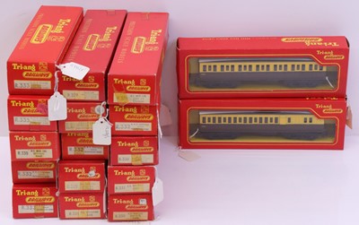 Lot 695 - One tray containing various mostly Western...