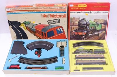 Lot 621 - Two Triang 00 gauge sets to include a Flying...