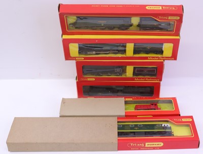 Lot 662 - Six Triang and early Hornby 00 gauge locos to...