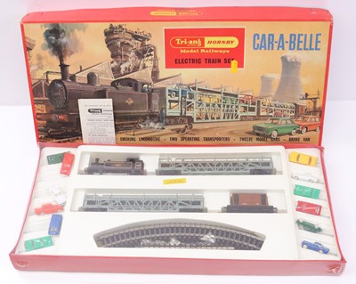 Lot 630 - Triang Hornby 00 gauge RS62 Car-a-belle Goods...