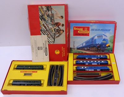 Lot 628 - Three Triang 00 gauge sets to include RS.52...