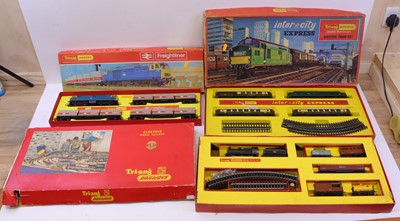 Lot 634 - Three 00 gauge Triang sets to include RS.9...
