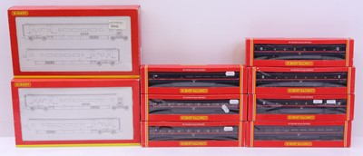 Lot 688 - One tray containing various Hornby 00 gauge...