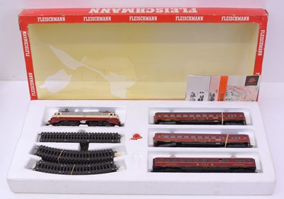 Lot 868 - Fleischmann HO gauge Passenger Train set...