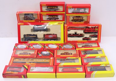 Lot 587 - One tray containing various Hornby 00 gauge...