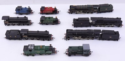 Lot 573 - Ten unboxed 00 gauge locos to include a Hornby...