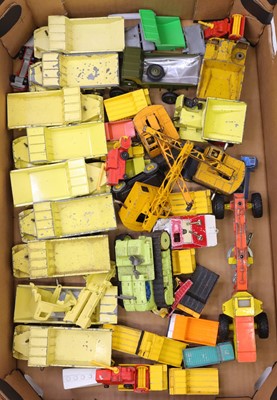 Lot 1081 - A tray containing mostly Dinky Toys and...