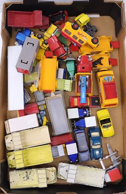 Lot 1087 - A tray of Dinky Toys and other loose and...