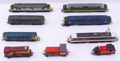 Lot 536 - A collection of 00 gauge loose locos to...