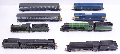 Lot 562 - One tray containing various loose 00 gauge...