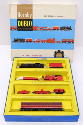 Lot 395 - Hornby Dublo set 2049, breakdown train,...